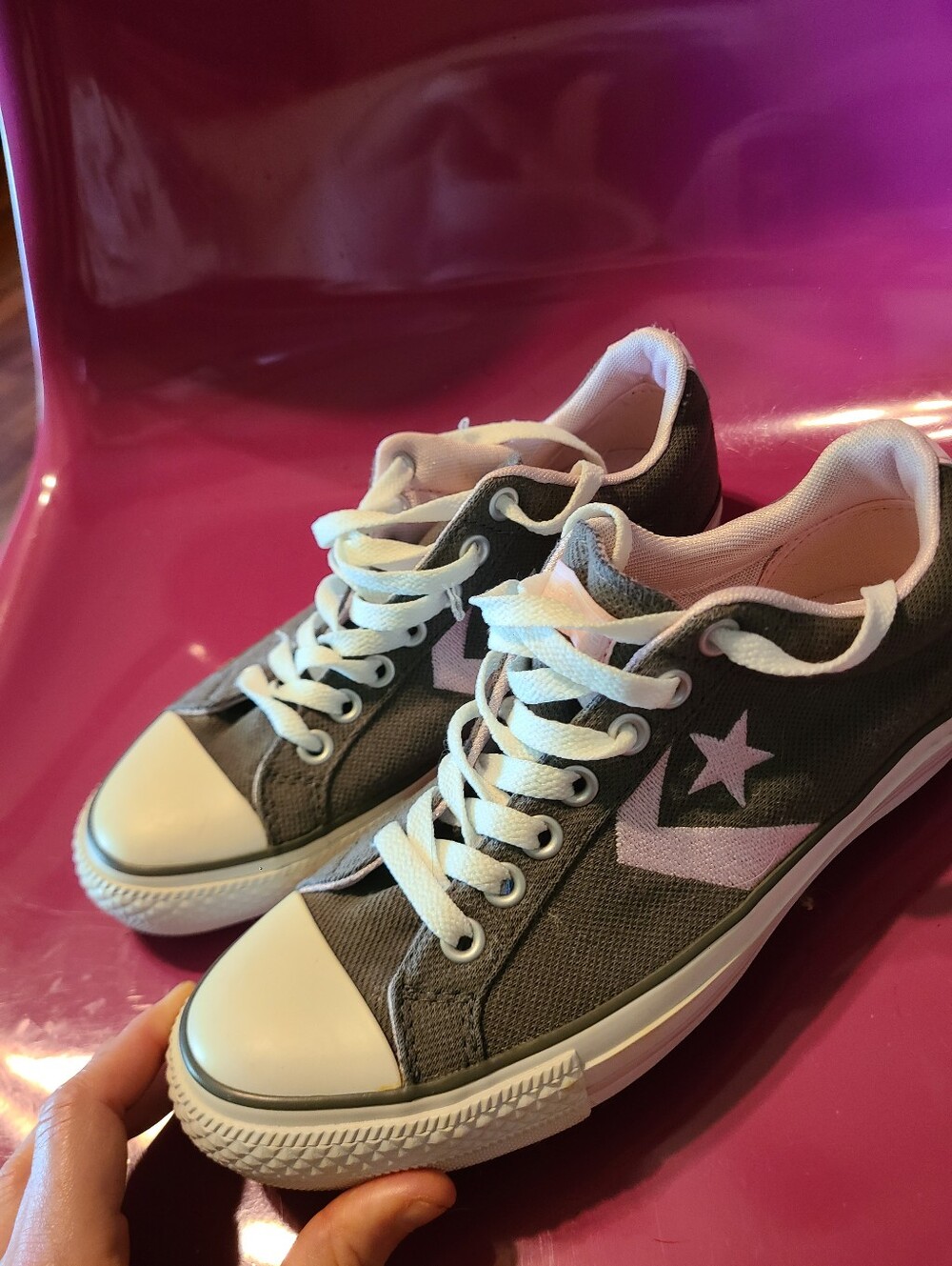 Women's Gray and Pink Star Lace-Up Sneakers